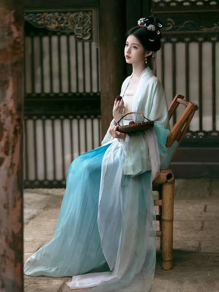 【Hanfu】 Tranquil Jade Elegance | Song Chest - length skirthan fu Chinese han fu hanfu male tang dynasty clothes chinese hanfu tang dynasty outfits traditiona hanfu dress chinese hanfu chinese style dress dress fashion cheongsam dress q