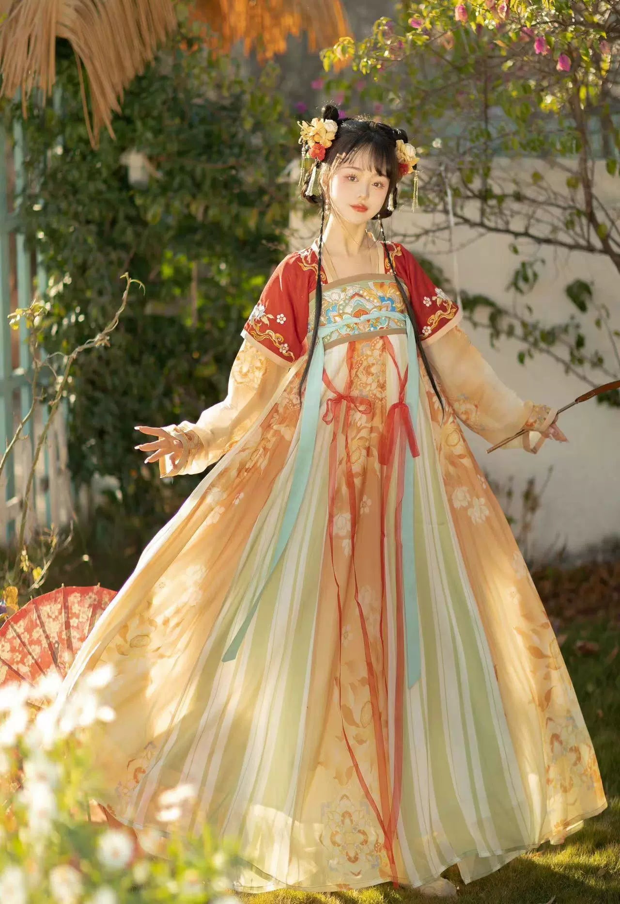 Hanfu A Hundred Flowers Bloom Tang Chest Length skirt