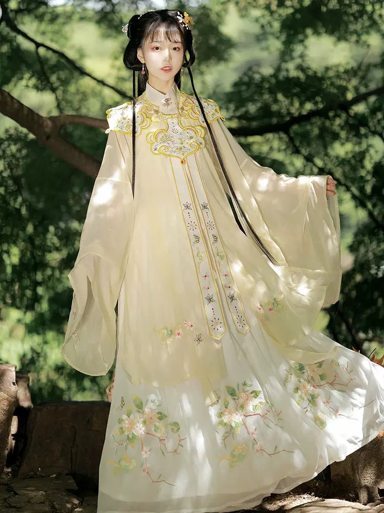 【Hanfu】Golden Dawn Elegance | Ming Style Hanfuhan fu Chinese han fu hanfu male tang dynasty clothes chinese hanfu tang dynasty outfits traditiona hanfu dress chinese hanfu chinese style dress dress fashion cheongsam dress q