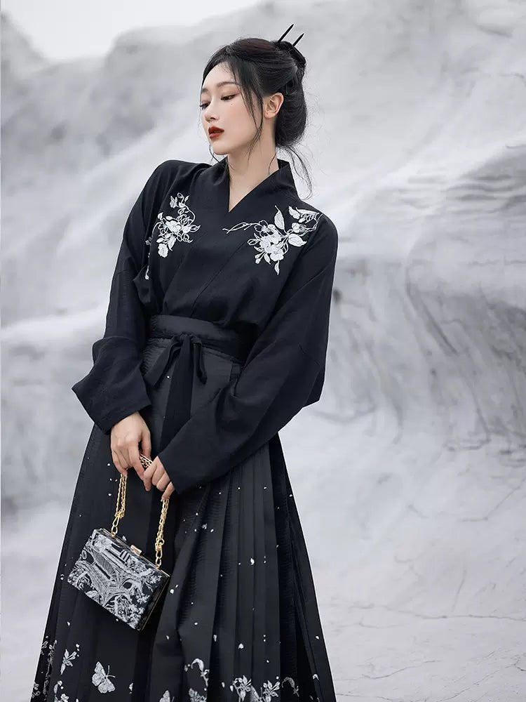 【Hanfu】﻿Guest of the world|人间客han fu Chinese han fu hanfu male tang dynasty clothes chinese hanfu tang dynasty outfits traditiona hanfu dress chinese hanfu chinese style dress dress fashion cheongsam dress q