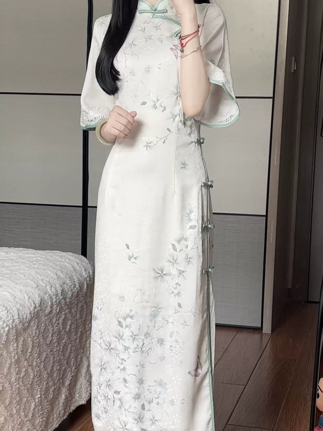 【Hanfu】Ivory Blossom Elegance | Cheongsam/Qipaohan fu Chinese han fu hanfu male tang dynasty clothes chinese hanfu tang dynasty outfits traditiona hanfu dress chinese hanfu chinese style dress dress fashion cheongsam dress q