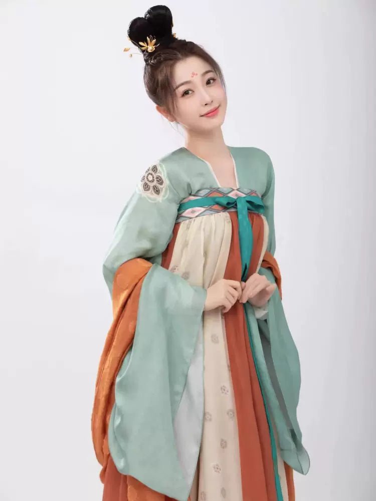 【Hanfu】Little Orchid|Tang Chest - Length skirthan fu Chinese han fu hanfu male tang dynasty clothes chinese hanfu tang dynasty outfits traditiona hanfu dress chinese hanfu chinese style dress dress fashion cheongsam dress q