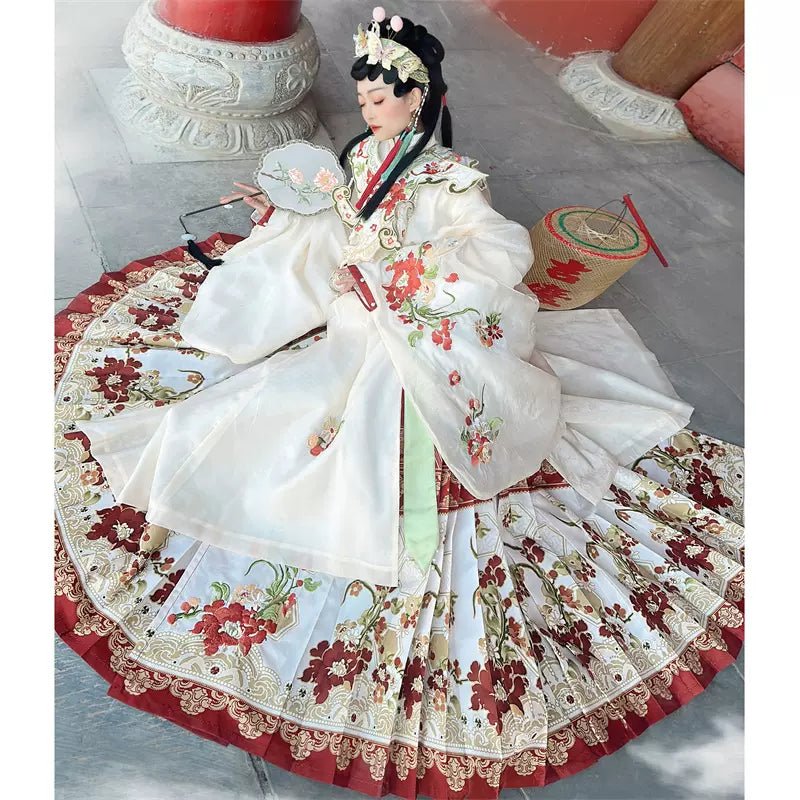 【Hanfu】Mirror, flower, water and moon|Ming horse - faced skirthan fu Chinese han fu hanfu male tang dynasty clothes chinese hanfu tang dynasty outfits traditiona hanfu dress chinese hanfu chinese style dress dress fashion cheongsam dress q