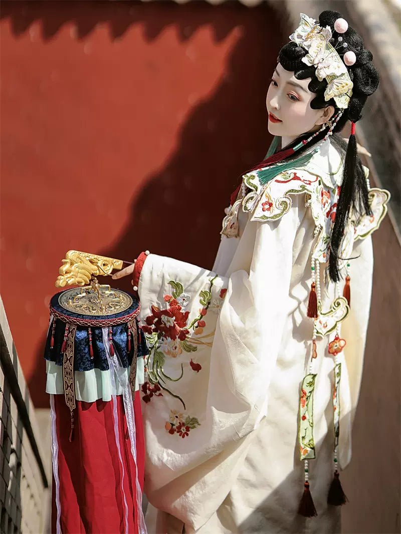 【Hanfu】Mirror, flower, water and moon|Ming horse - faced skirthan fu Chinese han fu hanfu male tang dynasty clothes chinese hanfu tang dynasty outfits traditiona hanfu dress chinese hanfu chinese style dress dress fashion cheongsam dress q