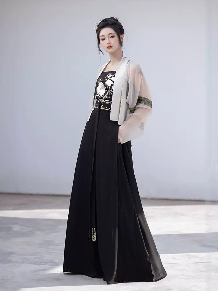 【Hanfu】﻿Slight Chill|微凉han fu Chinese han fu hanfu male tang dynasty clothes chinese hanfu tang dynasty outfits traditiona hanfu dress chinese hanfu chinese style dress dress fashion cheongsam dress q