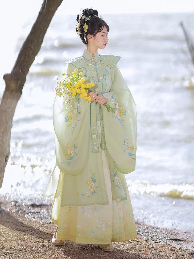 【Hanfu】Spring's Gentle Embrace | Ming Style Hanfuhan fu Chinese han fu hanfu male tang dynasty clothes chinese hanfu tang dynasty outfits traditiona hanfu dress chinese hanfu chinese style dress dress fashion cheongsam dress q