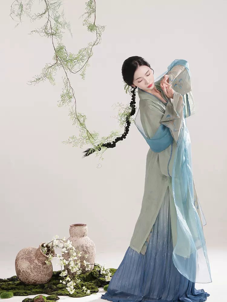 【Hanfu】The blue and black mountains in the distance|song pleated skirthan fu Chinese han fu hanfu male tang dynasty clothes chinese hanfu tang dynasty outfits traditiona hanfu dress chinese hanfu chinese style dress dress fashion cheongsam dress q