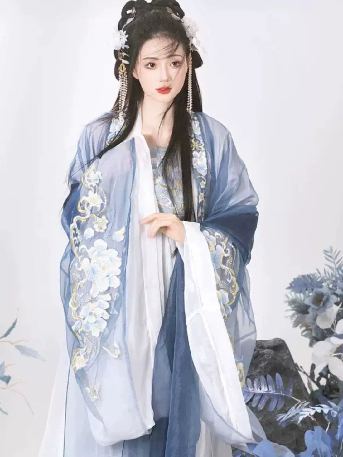 【Hanfu】The moon is cold|Tang Embroidered large - sleeved shirt & skirthan fu Chinese han fu hanfu male tang dynasty clothes chinese hanfu tang dynasty outfits traditiona hanfu dress chinese hanfu chinese style dress dress fashion cheongsam dress q