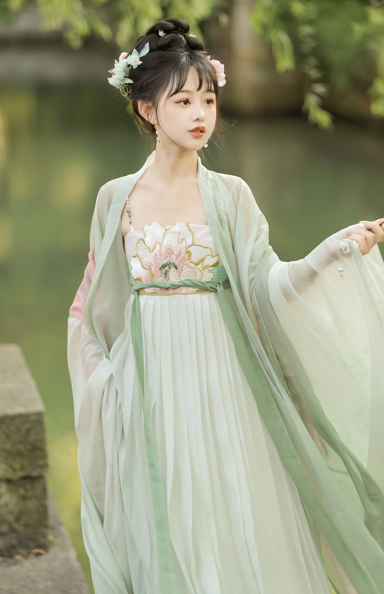 【Hanfu】Twin Flowers| Tang Chest - Length skirthan fu Chinese han fu hanfu male tang dynasty clothes chinese hanfu tang dynasty outfits traditiona hanfu dress chinese hanfu chinese style dress dress fashion cheongsam dress q